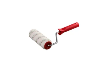 https://cdn.vseinstrumenti.ru/images/goods/ruchnoj-instrument/malyarnyj-instrument/689379/1200x800/51073079.jpg