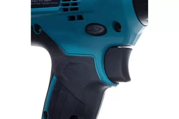 фото Дрель-шуруповерт ударная MAKITA HP0300