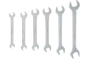 https://cdn.vseinstrumenti.ru/images/goods/ruchnoj-instrument/gaechnye-klyuchi/1272365/1200x800/51683687.jpg