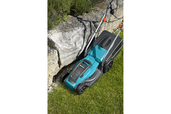 Электрическая газонокосилка Gardena PowerMax 110010