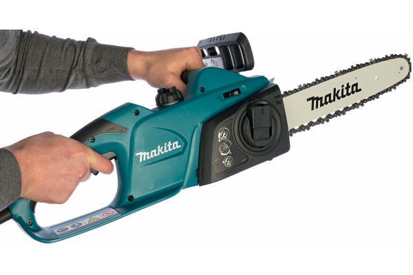 Электрическая цепная пила Makita UC3041A6